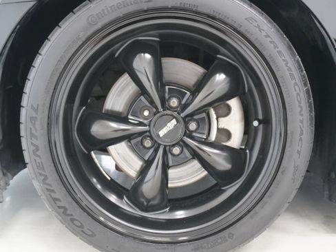 Used 2013 Ford Mustang Coupe image 24