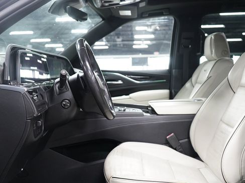 Used 2021 Cadillac Escalade Sport w/ Driver Assist Tech Package RWD image 9