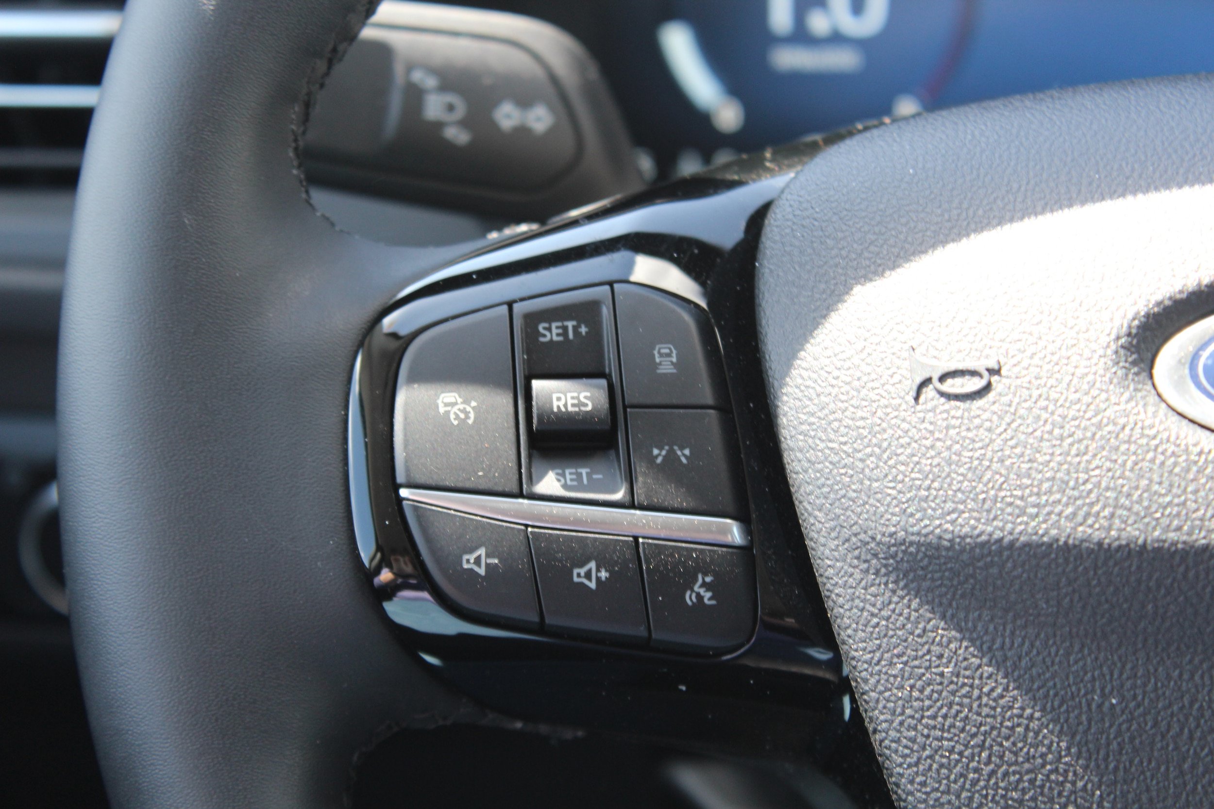 Used 2023 Ford Escape Active w/ Tech Pack #2 AWD/4WD image 8