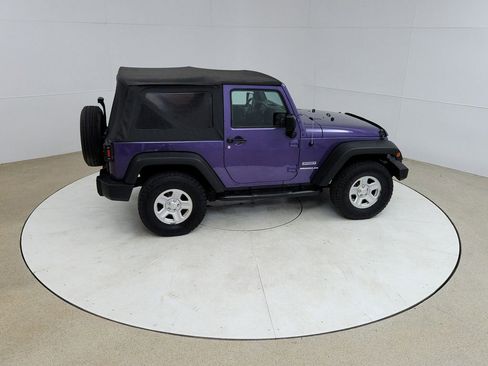 Used 2017 Jeep Wrangler Sport w/ LED Lighting Group AWD/4WD image 19