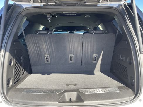 Used 2023 Chevrolet Tahoe Z71 w/ Luxury Package image 13