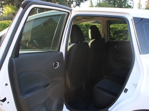 Used 2016 Nissan Versa Note SV FWD image 15