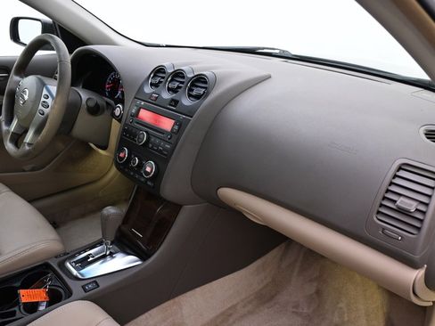 Used 2011 Nissan Altima 2.5 SL w/ 2.5SL Pkg image 14