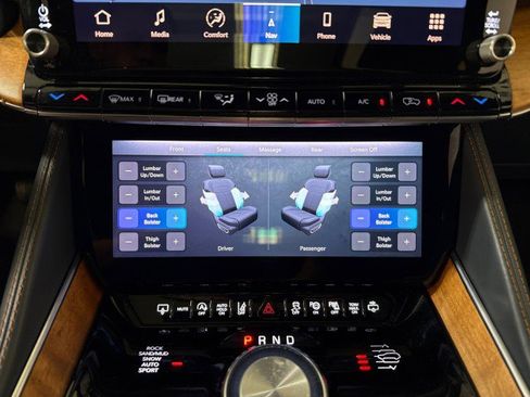 Used 2022 Jeep Grand Wagoneer Series II w/ Premium Group II image 31