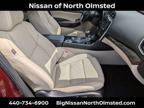Used 2016 Nissan Maxima Platinum FWD image 27