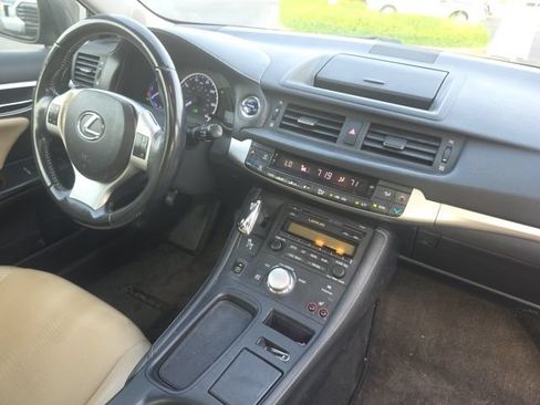 Used 2012 Lexus CT 200h Premium w/ Premium Audio Pkg FWD image 11