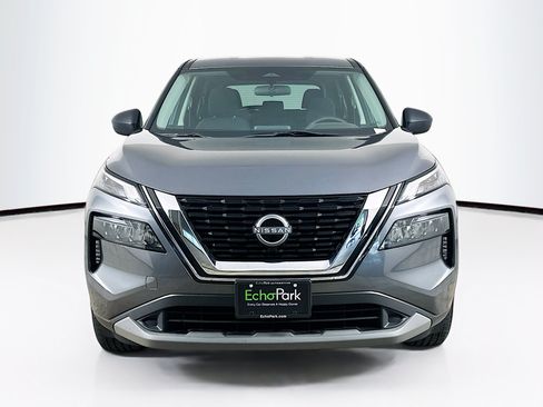 Used 2023 Nissan Rogue S AWD/4WD image 2