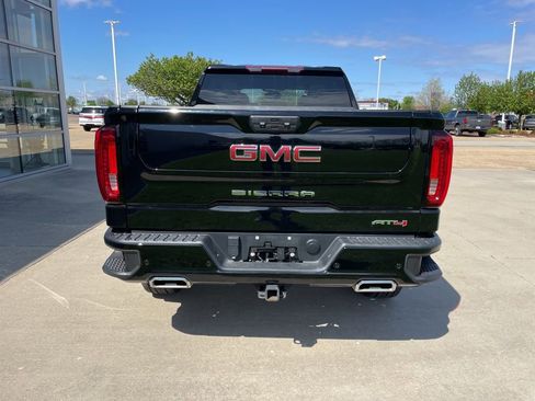 Used 2023 GMC Sierra 1500 AT4 AWD/4WD image 6
