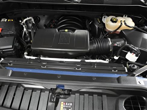 Used 2024 Chevrolet Silverado 1500 LT RWD image 37