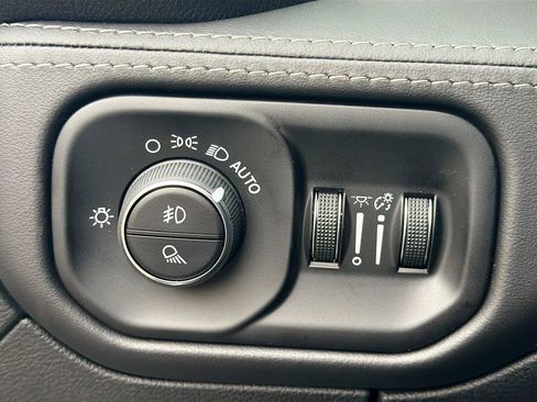 New 2026 RAM 1500 Limited image 36