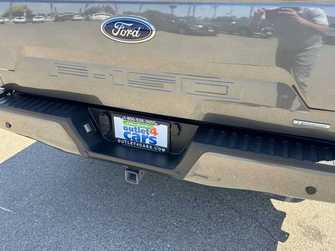 Used 2018 Ford F150 XLT w/ Equipment Group 302A Luxury AWD/4WD image 9