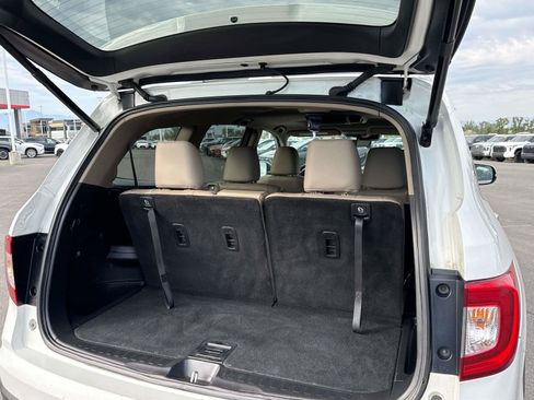 Used 2021 Honda Pilot Touring image 17