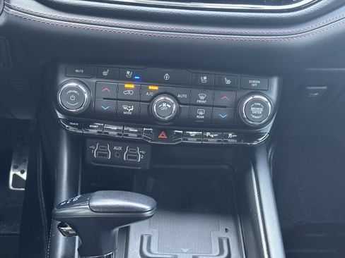 Used 2022 Dodge Durango R/T w/ Tow 'N Go Group AWD/4WD image 17