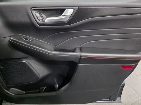 Used 2022 Ford Escape SEL w/ SEL Stealth AWD Package image 13