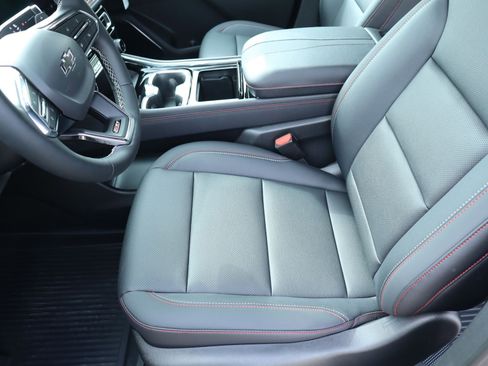 New 2026 Chevrolet Traverse Z71 w/ Enhanced Driving Package AWD/4WD image 8