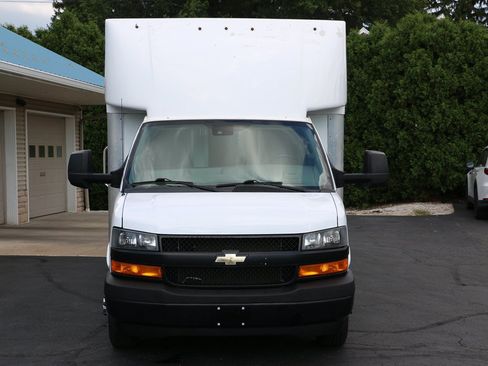 Used 2021 Chevrolet Express 3500 w/ Power Convenience Package RWD image 8