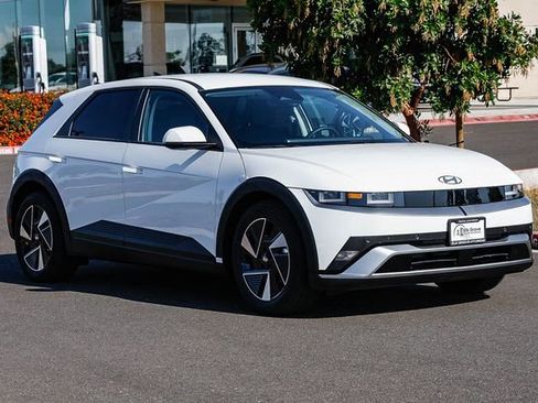New 2026 Hyundai Ioniq 5 SEL RWD image 6