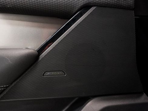 Used 2022 Land Rover Range Rover Velar S image 23