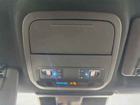 Used 2021 Ford Mustang Mach-E GT image 22