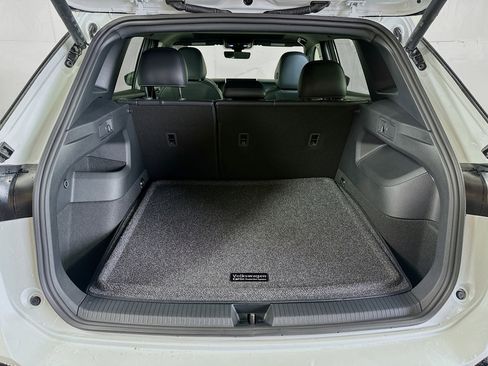 New 2026 Volkswagen Tiguan SE R-Line image 24