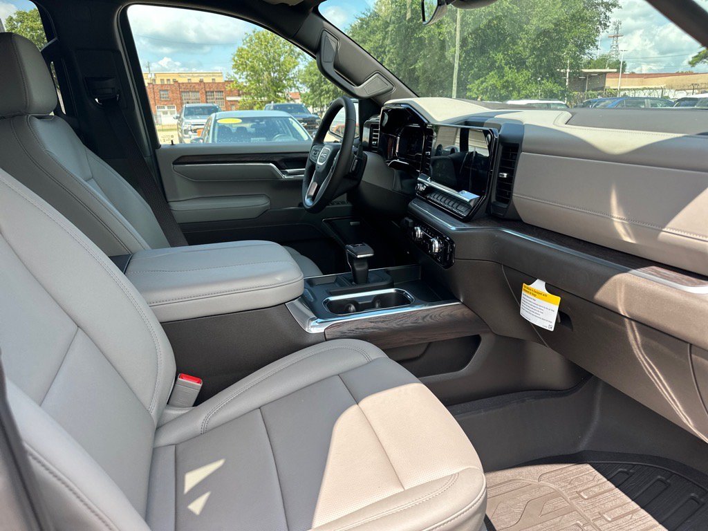 Used 2025 GMC Sierra 1500 SLT w/ SLT Premium Plus Package AWD/4WD image 12