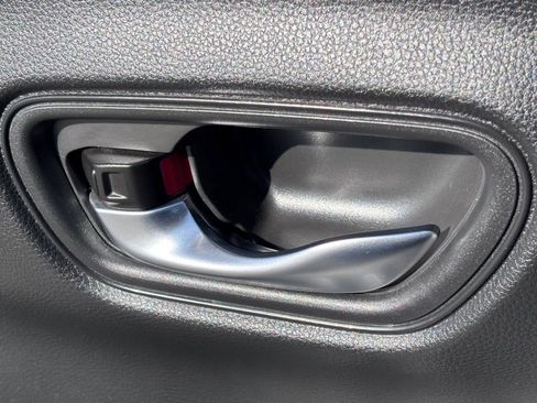 Certified 2025 Honda HR-V EX-L image 20