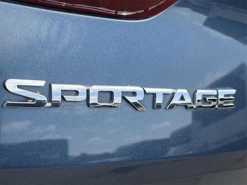 Used 2021 Kia Sportage EX image 13