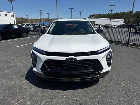 New 2026 Chevrolet Trax ACTIV w/ Sunroof Package image 3