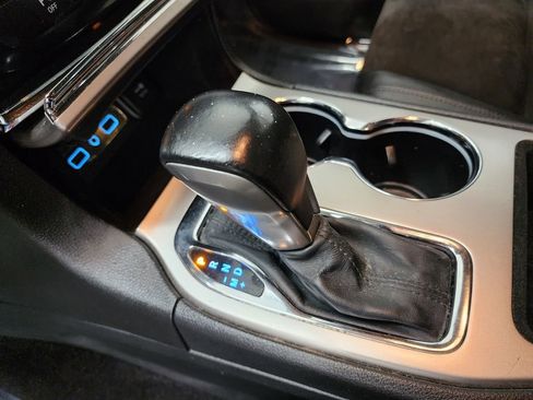 Used 2019 Jeep Grand Cherokee Altitude RWD image 20