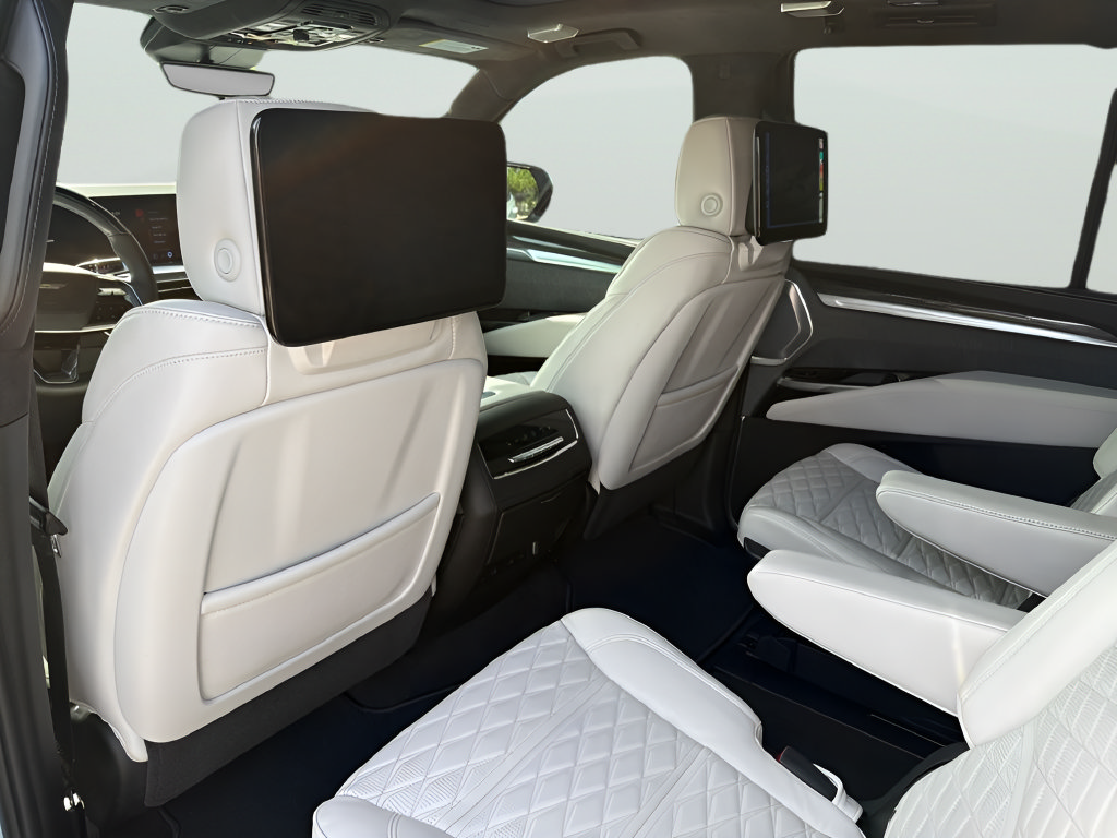 Certified 2026 Cadillac Escalade V w/ LPO, ONYX Package AWD/4WD image 41