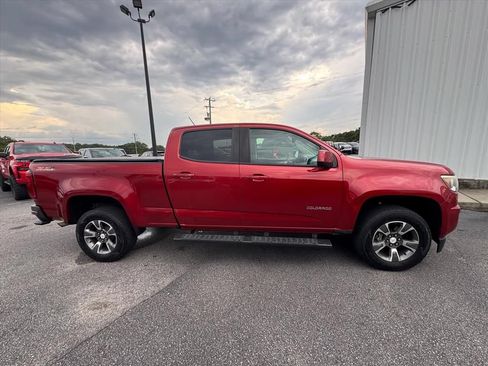 Used 2016 Chevrolet Colorado Z71 AWD/4WD image 2