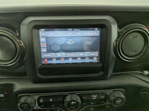 Used 2020 Jeep Wrangler Unlimited Sport image 6