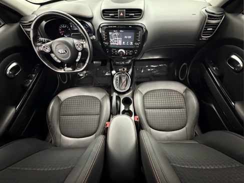 Used 2018 Kia Soul ! w/ Tech Package FWD image 18
