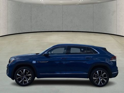 New 2026 Volkswagen Atlas Cross Sport SEL Premium R-Line AWD/4WD image 2