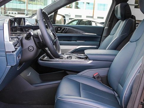 Used 2025 Cadillac Escalade IQ Sport 2 image 20