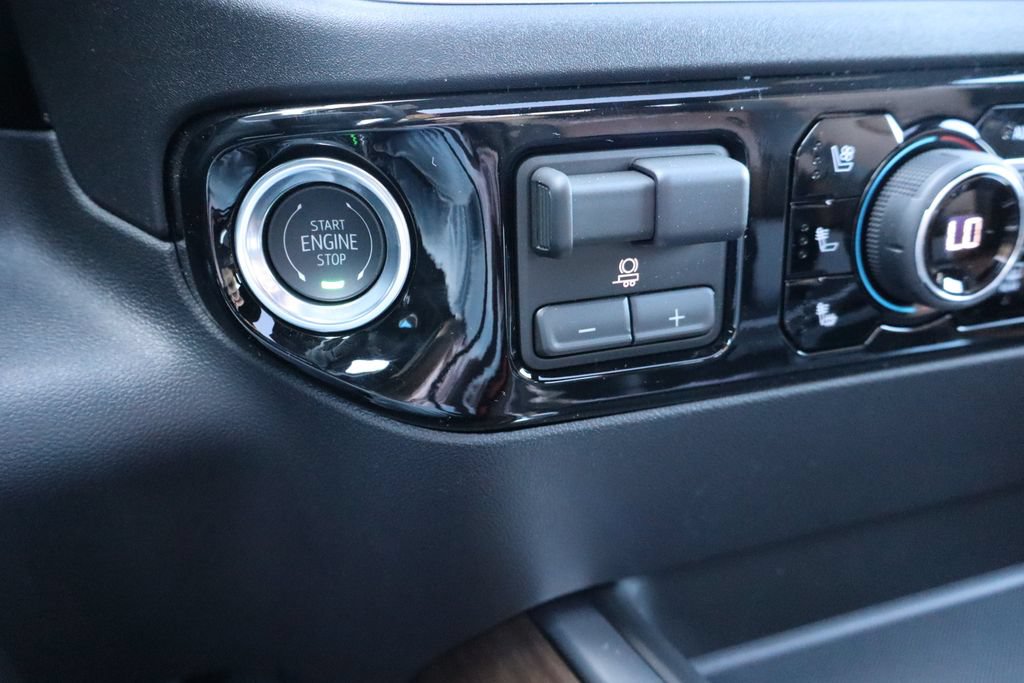 New 2026 Chevrolet Silverado 2500 High Country w/ Technology Package AWD/4WD image 10