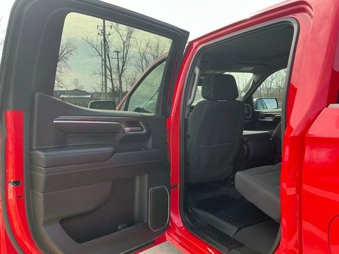 Used 2023 Chevrolet Silverado 1500 LT w/ Convenience Package II AWD/4WD image 16