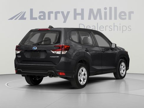 Used 2019 Subaru Forester Premium w/ All-Weather Package AWD/4WD image 2