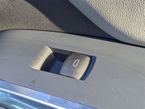 New 2026 Chevrolet Traverse LT image 35