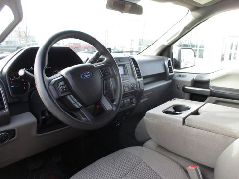 Used 2018 Ford F150 XLT image 9