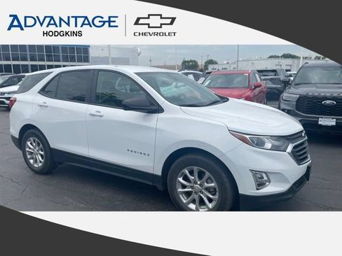Used 2021 Chevrolet Equinox LS w/ LS Convenience Package FWD image 1