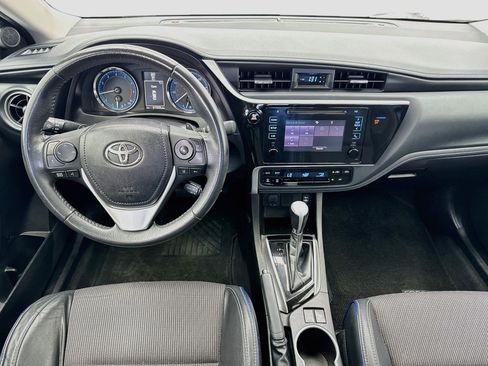 Used 2018 Toyota Corolla SE FWD image 14