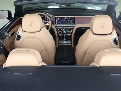 Used 2022 Bentley Continental GT AWD/4WD image 35