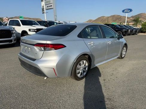 Used 2025 Toyota Corolla LE FWD image 3