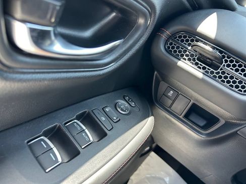 Used 2024 Honda HR-V Sport image 24