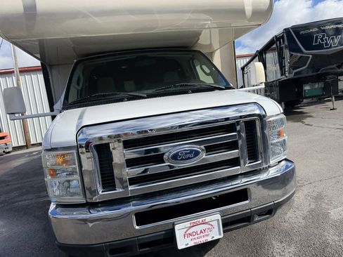 Used 2016 Ford E-450 and Econoline 450 Super Duty w/ Motorhome Prep Package image 5