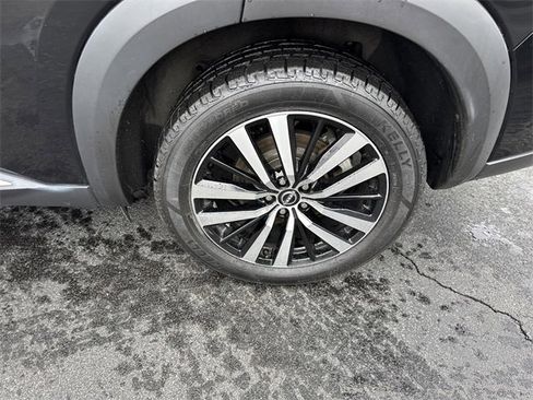 Used 2023 Nissan Pathfinder Platinum w/ Cargo Package image 7