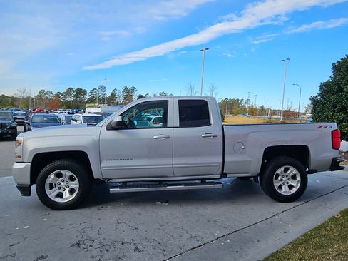 Used 2018 Chevrolet Silverado 1500 LT w/ All Star Edition image 4