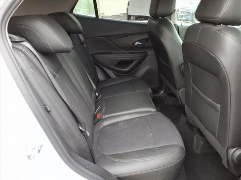 Used 2022 Buick Encore Preferred w/ Safety Package image 21