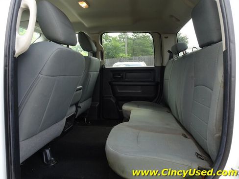Used 2014 RAM 3500 Tradesman w/ Chrome Appearance Group AWD/4WD image 11